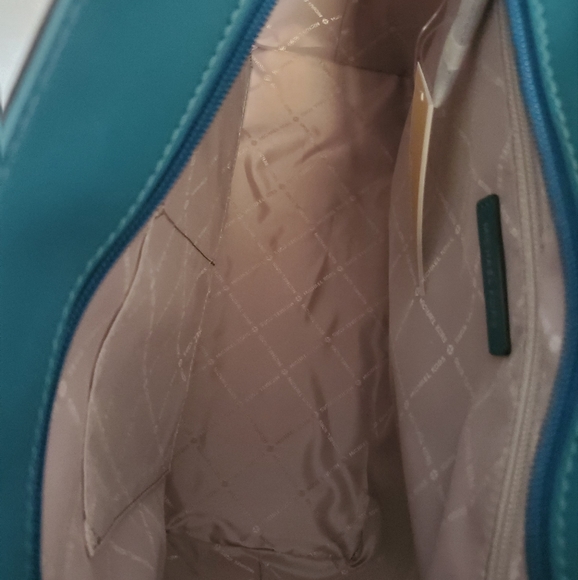 Michael Kors purse NWT - Picture 5 of 11